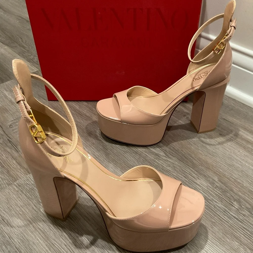 Valentino Garavani Logo Neutral Tan Go Patent Leather Sandal Platforms